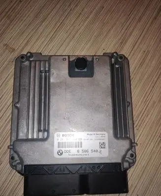 BMW X5 F15 Engine control unit/module 0281031950 8586540 858654091