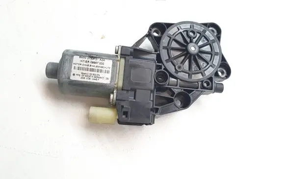 Mini One - Cooper Coupe R56 Front door window regulator motor 2753721A2A 09957000 0130822374