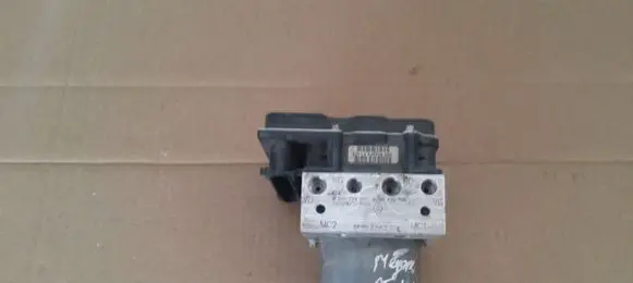 Renault Megane II ABS Pump 0265234310 0265950300 8200430798