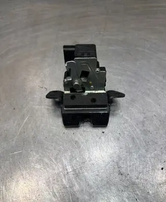 Hyundai ix35 Loading door lock 812302S000