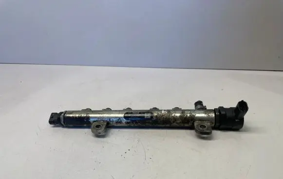 Opel Zafira B Fuel main line pipe 55200266 0445214056