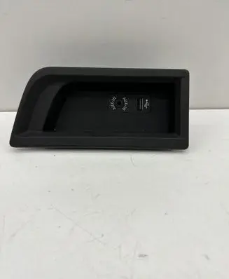BMW 3 F30 F35 F31 USB socket connector 9207358