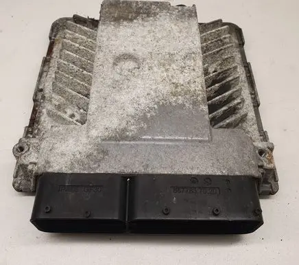 Volkswagen PASSAT B5.5 Engine control unit/module 03G906018FG 5WP45614AA