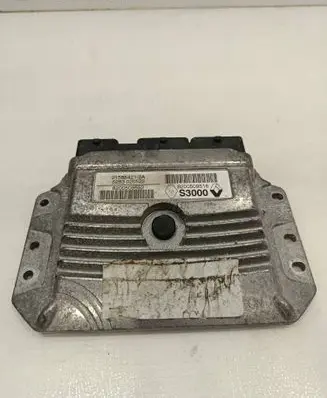 Renault Megane II Engine control unit/module 215854212A 8200509552 8200509516
