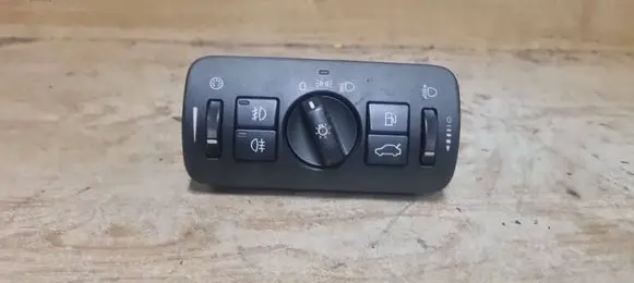 Volvo V70 Light switch 30739415