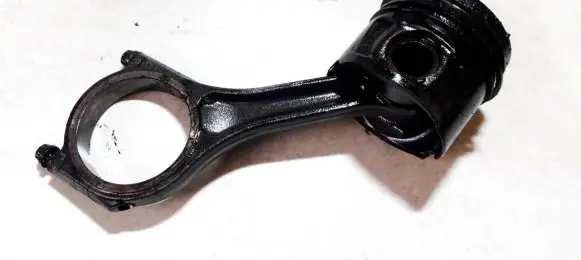 Jaguar XF Piston with connecting rod H268X