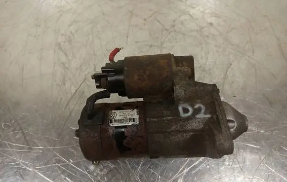 Renault Kangoo II Starter motor 8200584675 K021 M000T87881
