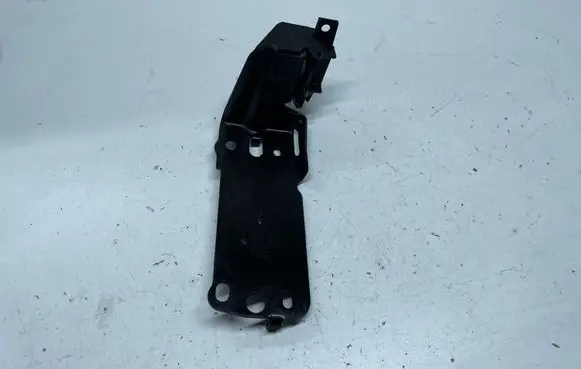BMW X1 E84 Radiator mount bracket 23781010 7117811 H260BD