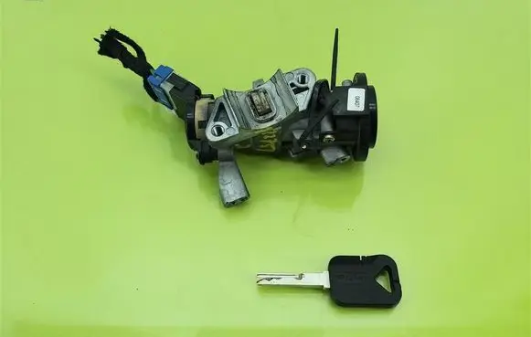 Volvo S40, V40 Ignition lock 3636370