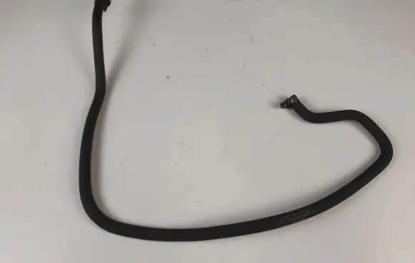 Mercedes-Benz Vito Viano W639 Engine coolant pipe/hose A6395017782