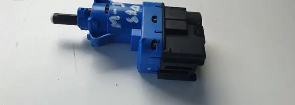 Mazda 3 II Brake pedal sensor switch