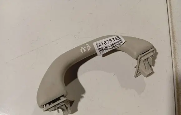 Volkswagen Golf V Front interior roof grab handle