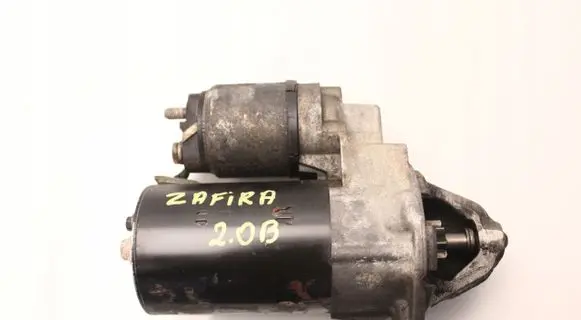 Opel Zafira B Starter motor 0001107108