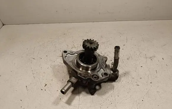 Mitsubishi L200 Vacuum pump 2020A016