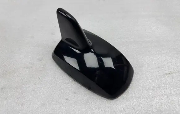 Mercedes-Benz GL X166 Roof (GPS) antenna cover A2128270228