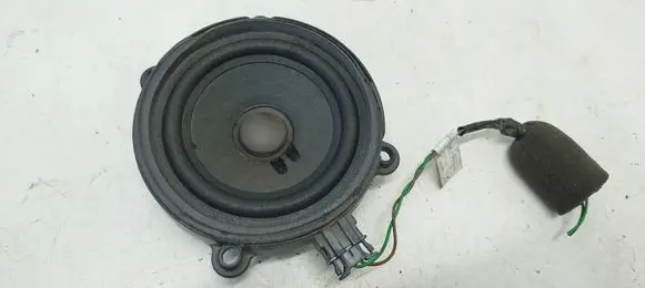 Mercedes-Benz Vito Viano W639 Front door speaker A6398271060 6398271060