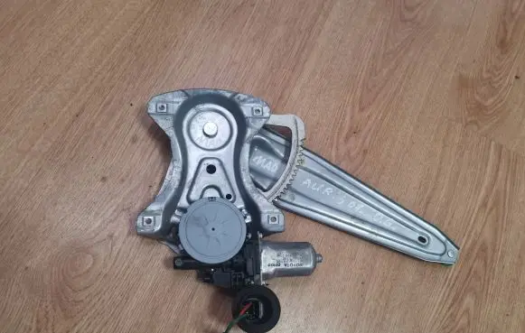 Toyota Auris 150 Rear door window regulator with motor 857200D120 973581100 AV2621002340
