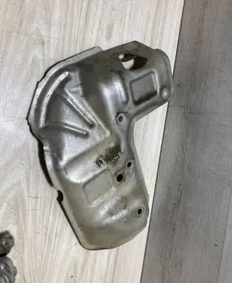 Skoda Octavia Mk3 (5E) Heat shield in engine bay 04c253041f