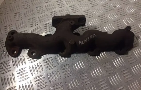 Nissan Almera N16 Exhaust manifold 5M300