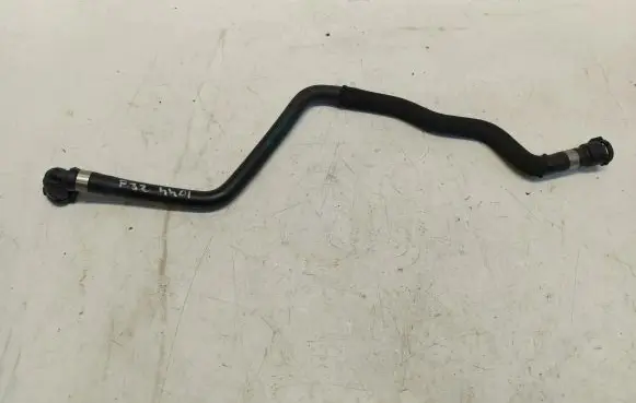 BMW 4 F32 F33 Engine coolant pipe/hose 8616530