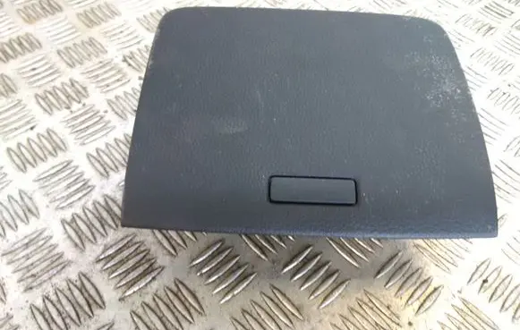 Volkswagen Touareg II Glove box 7P6857922