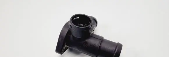 Volkswagen PASSAT B5 Engine coolant pipe/hose 028121132