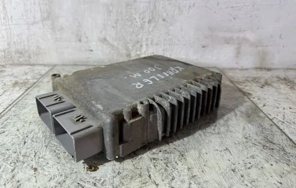 Chrysler Grand Voyager IV Engine control unit/module 04745860 64490