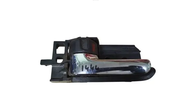 Toyota Avensis T250 Rear door interior handle 50594A1
