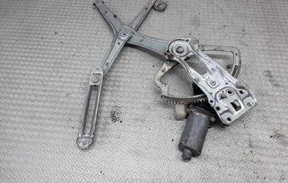 Mercedes-Benz E W210 Front door window regulator with motor 0130821708