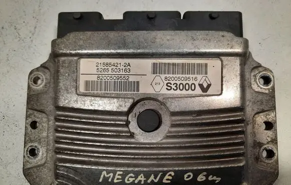Renault Megane II Engine control unit/module 5265503163 8200509516 S3000