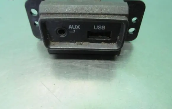 KIA Rio USB socket connector 961201G200X5 1G200X5 JBIC0906221458
