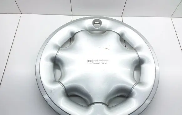 Seat Toledo I (1L) R14 wheel hub/cap/trim 6K0601147A 6K0601147C