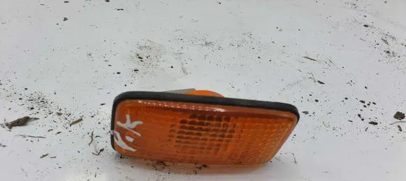 Nissan X-Trail T30 Front fender indicator light NOCODE