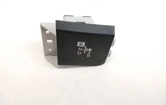 Lexus CT 200H Gear shift selector indicator Y11T1