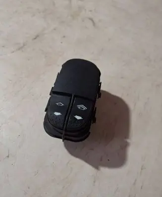 Ford Focus Electric window control switch 03162310 539810
