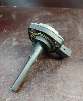 BMW 5 E39 Oil level sensor 7508003