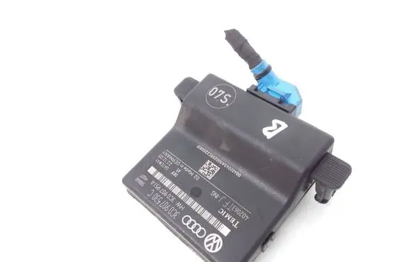 Volkswagen PASSAT B6 Gateway control module 3C0907530C 3C0907951A
