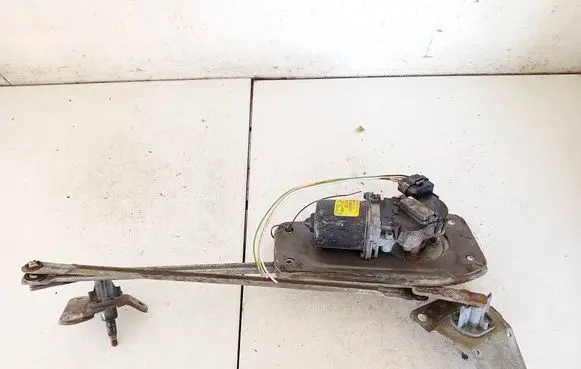 Front wiper linkage and motor