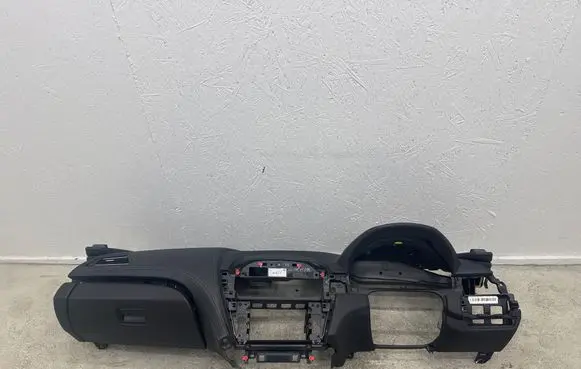 BMW 6 F06 Gran coupe Dashboard 9238624 0001060297 040101
