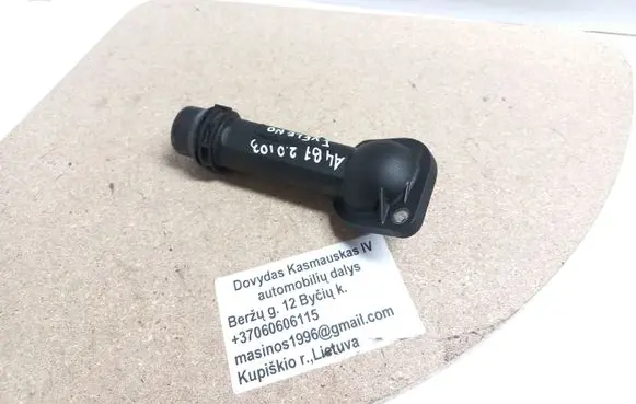 Audi A4 S4 B7 8E 8H Engine coolant pipe/hose 06B121121L