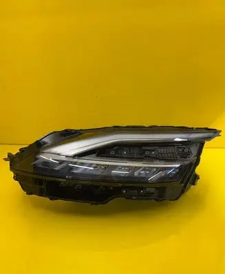 Nissan Qashqai J12 Headlight/headlamp 100-8D02J