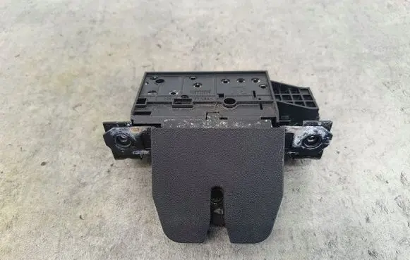 Opel Signum Tailgate lock latch 495072894GM