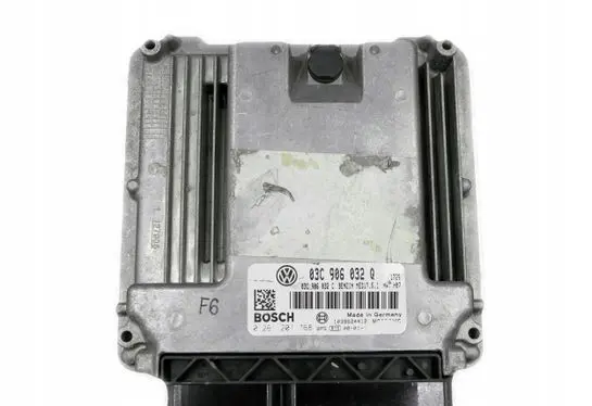Volkswagen Golf V Engine control unit/module 03C906032Q