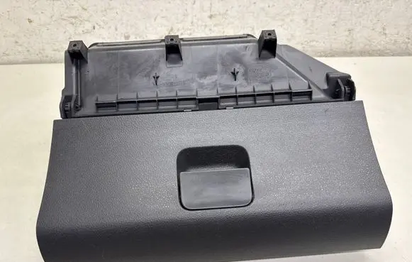 Volkswagen Polo IV 9N3 Glove box 6Q1857101F