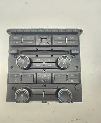Ford Mustang V Head unit multimedia control CR3T18A802JA 0096652