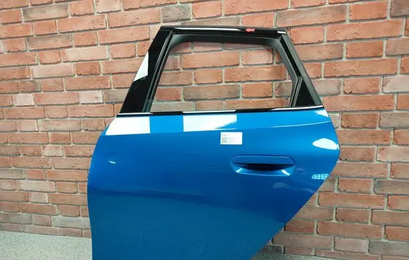 BMW 2 Active Tourer U06 Rear door 9627091