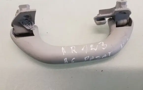Volkswagen PASSAT B6 Rear interior roof grab handle