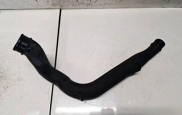 Volvo V70 Intercooler hose/pipe 8624887