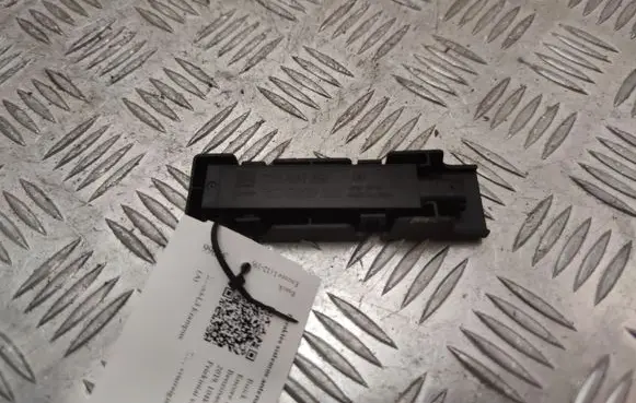 Buick Encore I Keyless system antenna 13580789