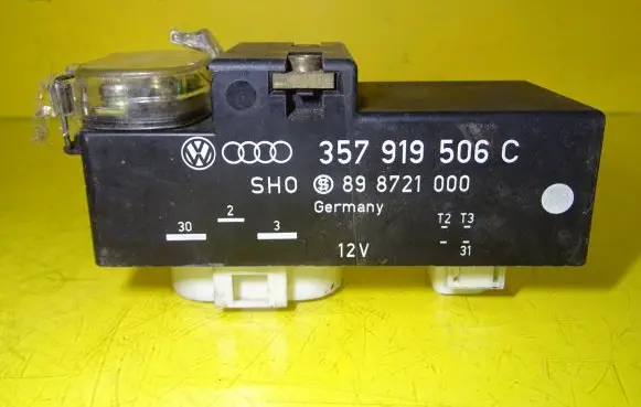 Coolant fan relay